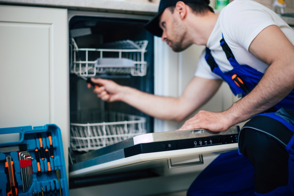 What Hospitals Need in a Commercial Dishwasher | Commercial Dishwasher Installation and Infrastructure